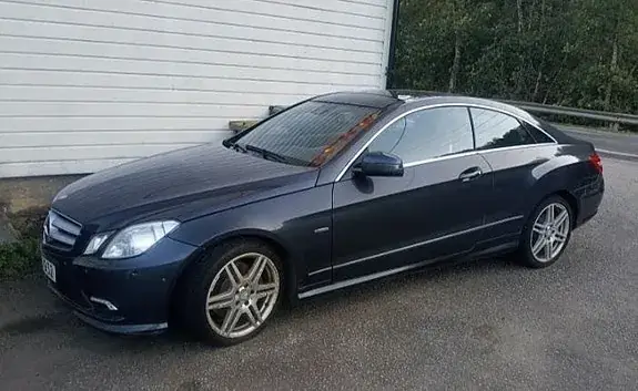 Mercedes-Benz E220 D 2011 photo 2