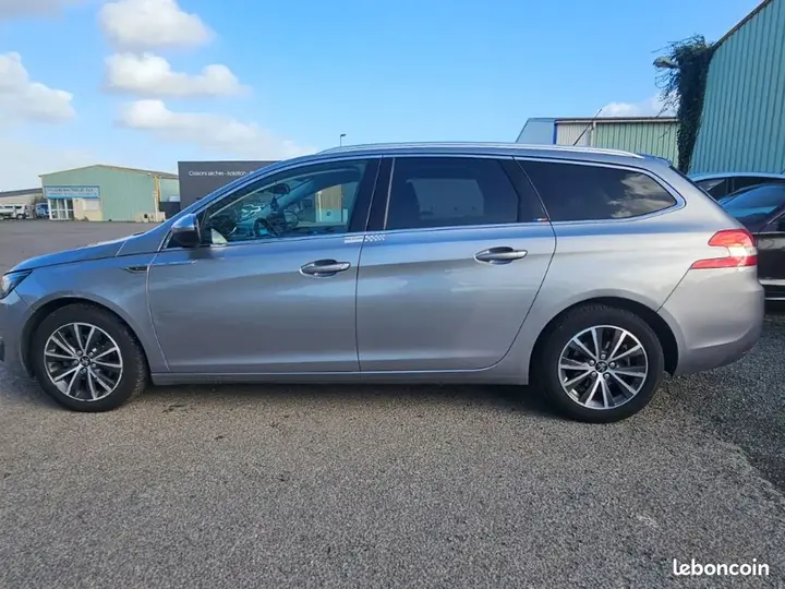 Peugeot 308 2016 photo 5
