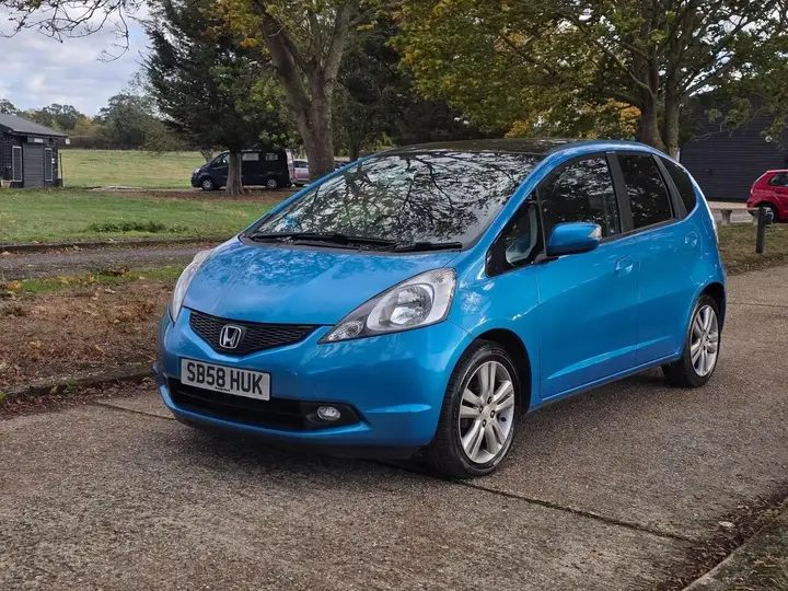 Honda Jazz 2009 photo 2