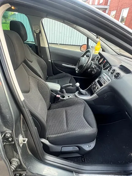 Peugeot 308 2010 photo 5