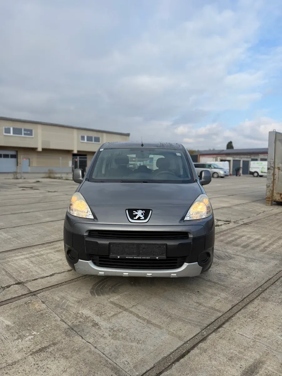 Peugeot Partner 2012 photo 2