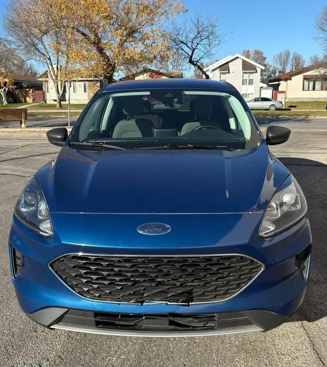 Ford Escape 2022 photo 3