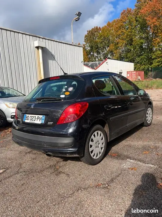 Peugeot 207 2009 photo 4