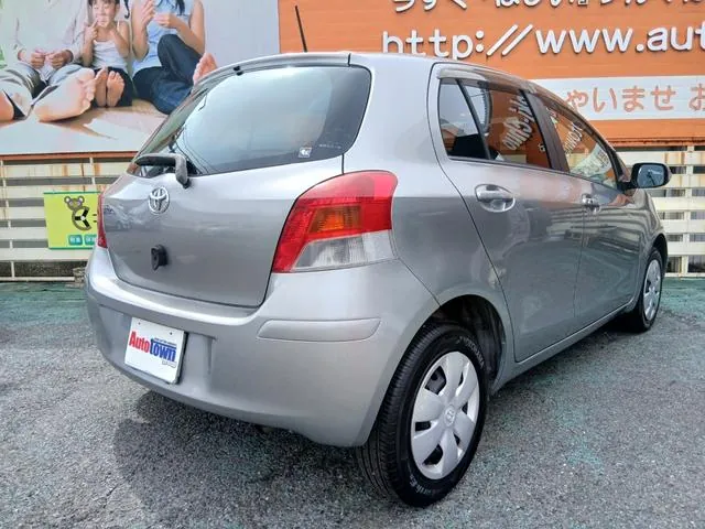 Toyota Vitz F Limited 2008 photo 2