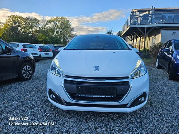Peugeot 208 2019 photo 2