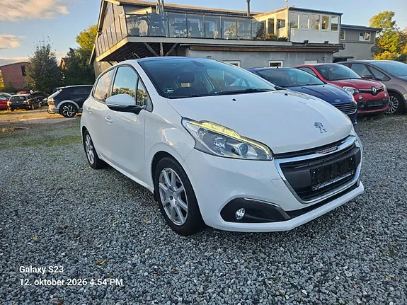 Peugeot 208 2019 photo 3