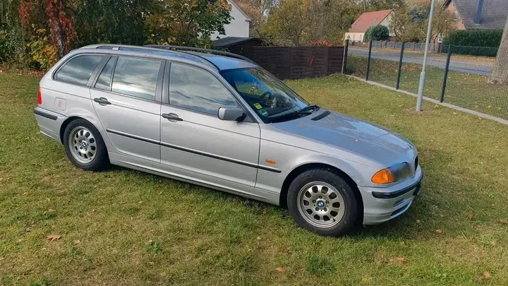 BMW 318I Touring