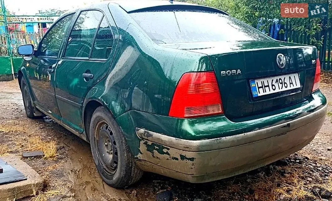 Volkswagen Bora 1999 photo 2