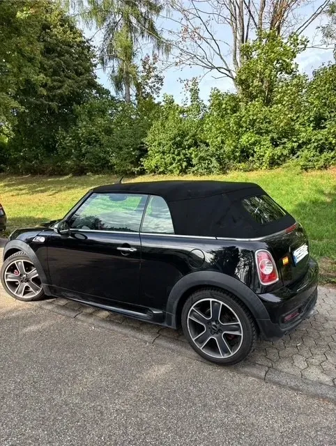 Mini Cabrio 2011 photo 2