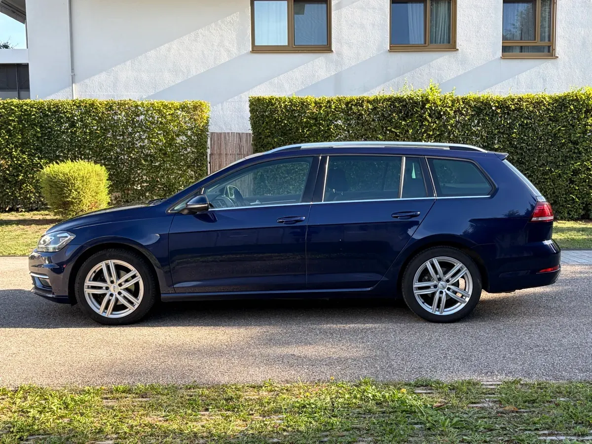 Volkswagen Golf 2019 photo 2