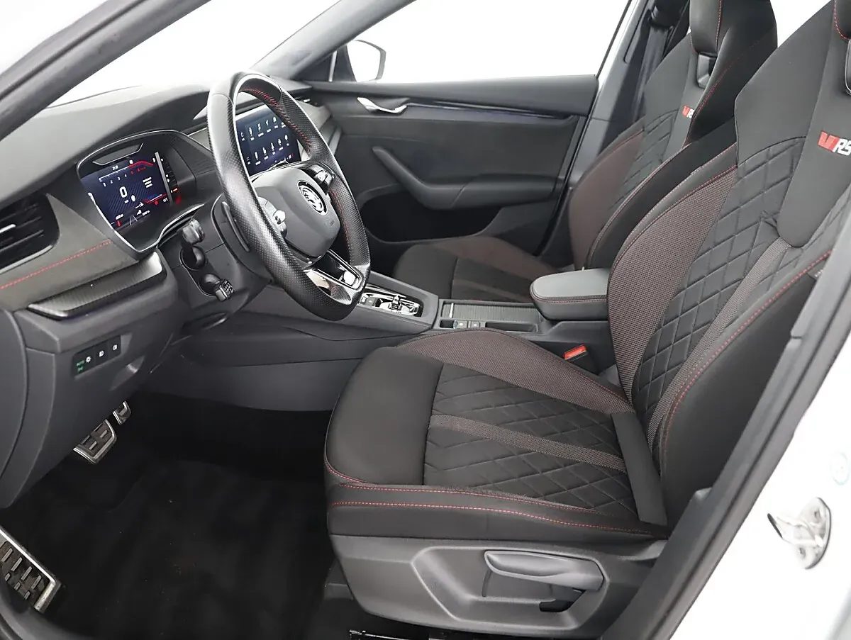 Skoda Octavia 2022 photo 3