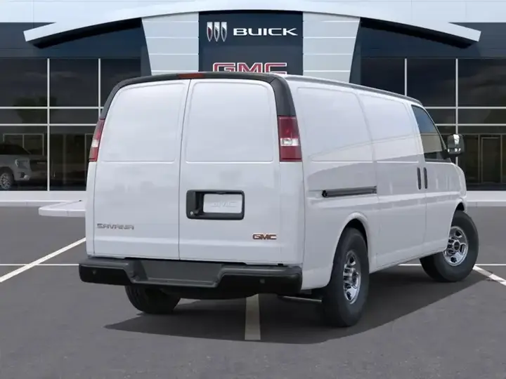 GMC Savana 2026 photo 4