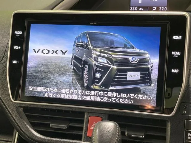 Toyota Voxy 2020 photo 3