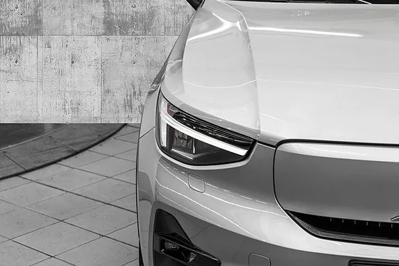 Volvo Ex40 2025 photo 4