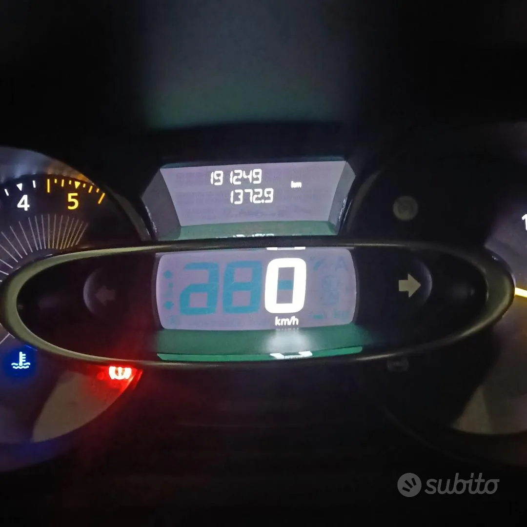 Renault Clio 2015 photo 4