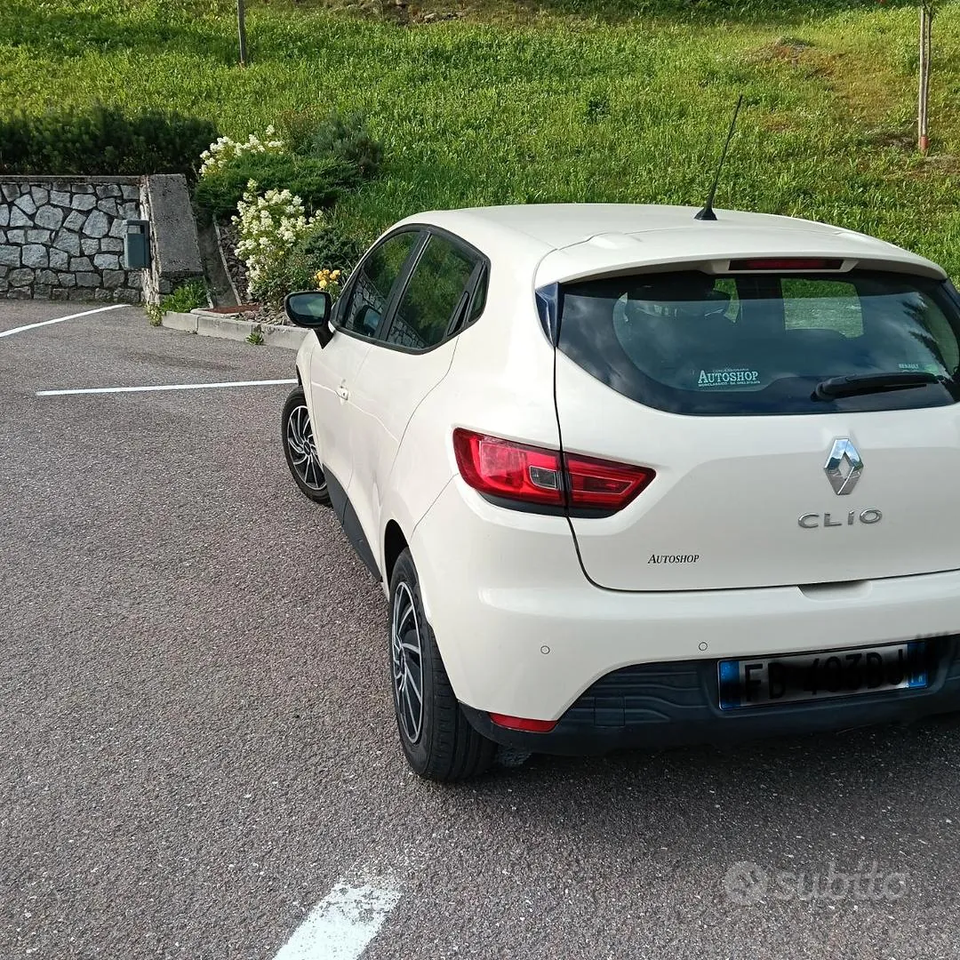 Renault Clio 2015 photo 5