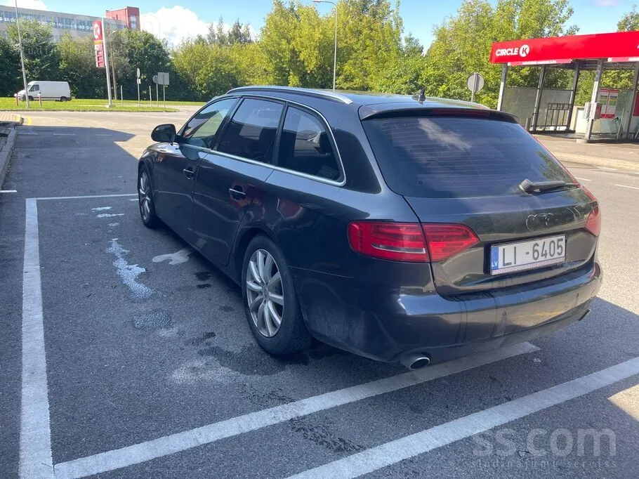 Audi A4 2008 photo 2