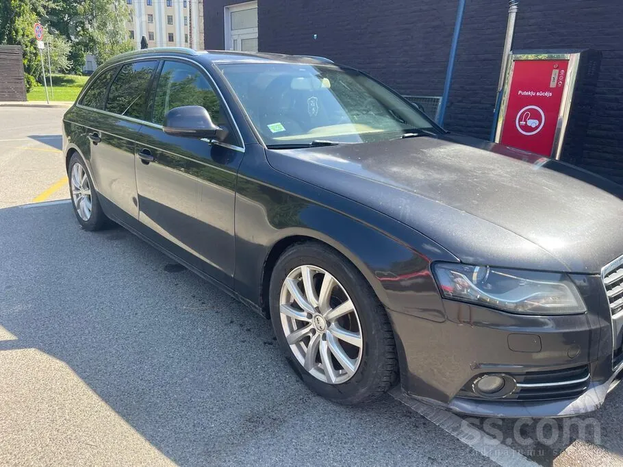 Audi A4 2008 photo 4