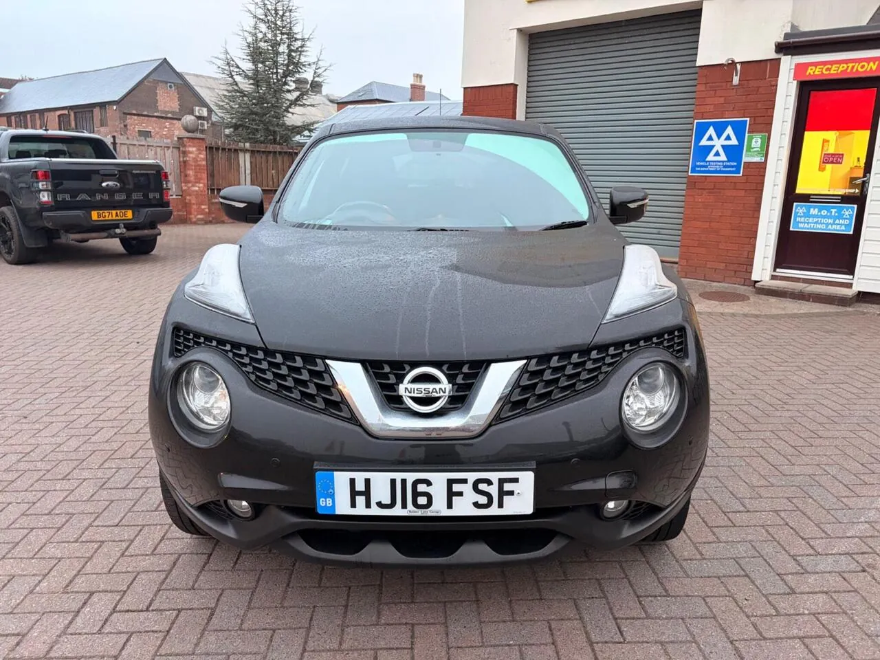 Nissan Juke 2016 photo 2