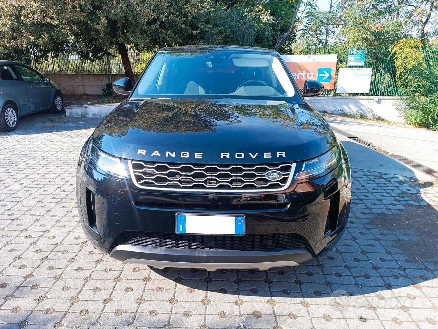 Land Rover Range Rover Evoque 2021 photo 2