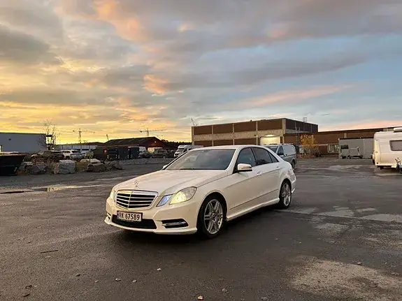 Mercedes-Benz E 220 D 2012 photo 2