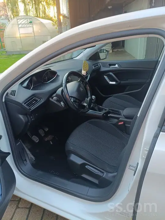 Peugeot 308 2019 photo 4