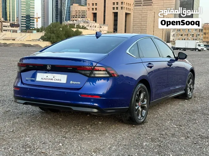 Honda Accord 2023 photo 2