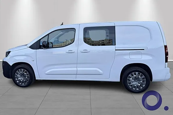 Peugeot Partner 2023 photo 2