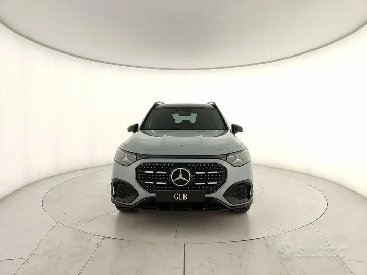 Mercedes-Benz Glb 2022 photo 2