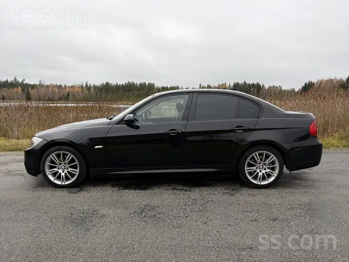 BMW 320 2007 photo 2