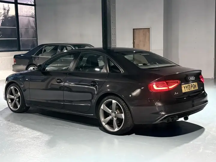 Audi A4 2013 photo 4