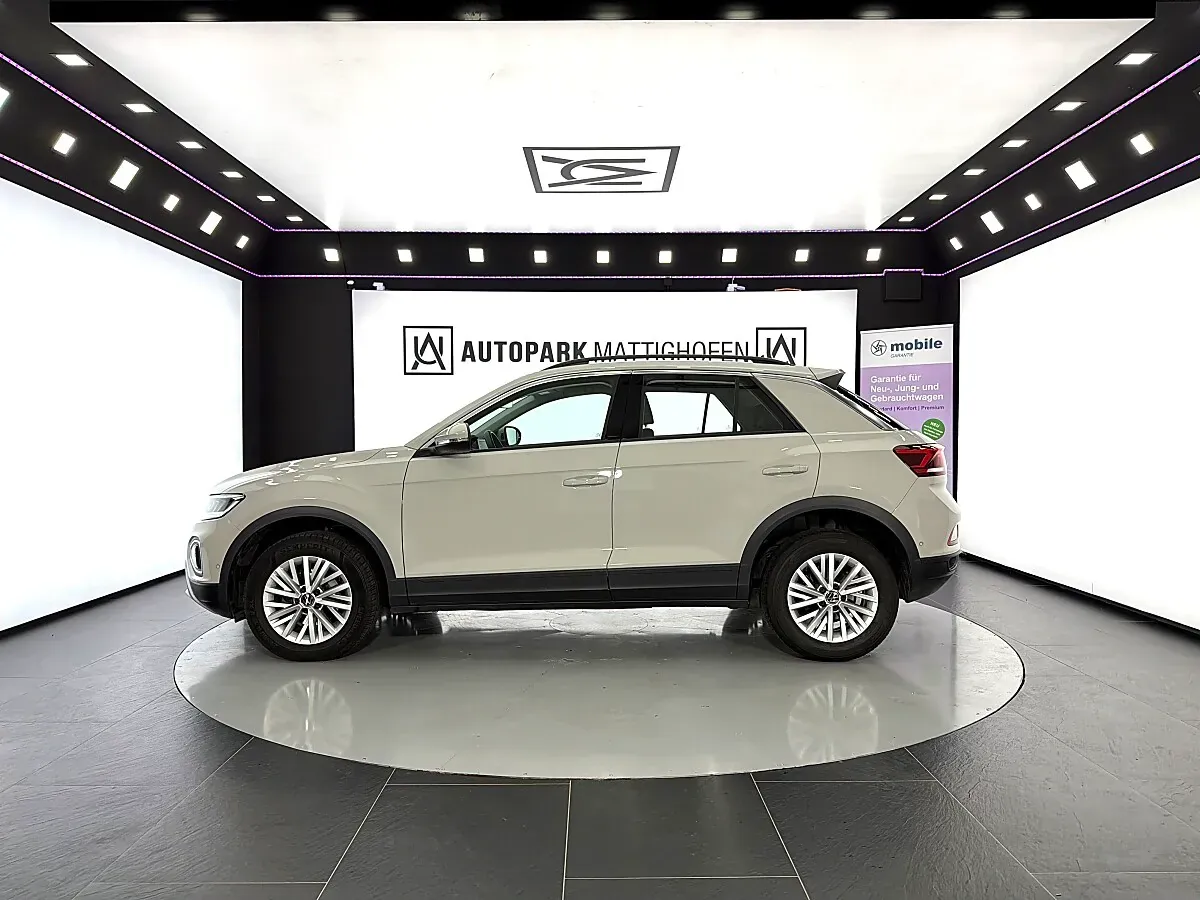 Volkswagen T-Roc 2024 photo 3