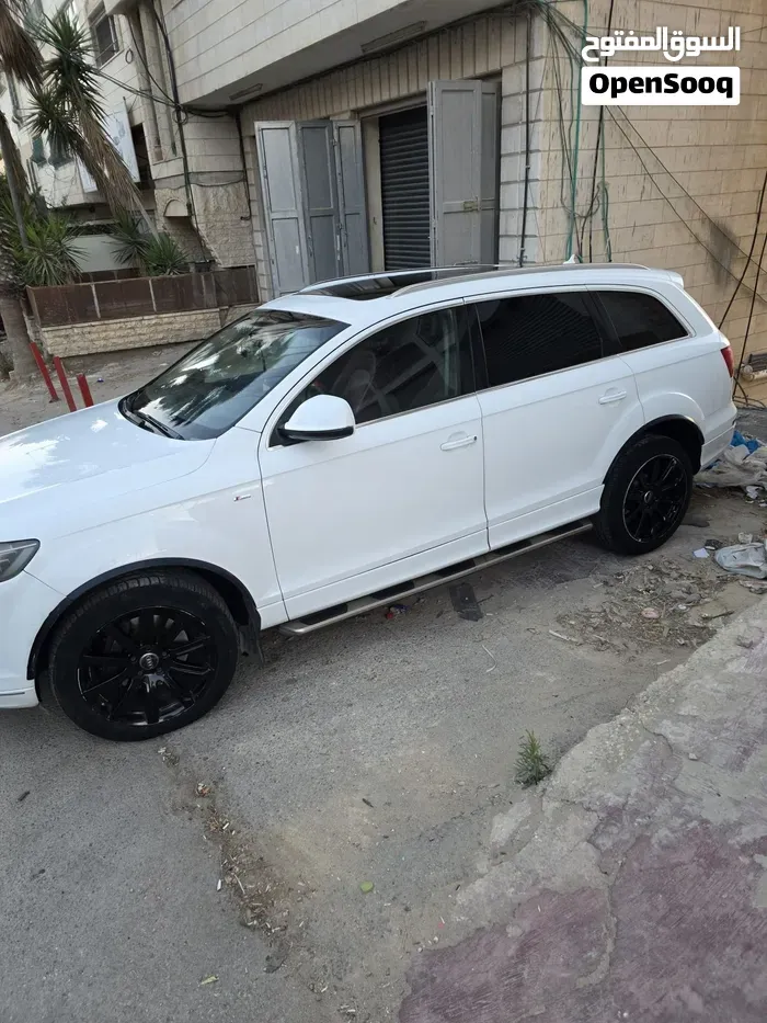 Audi Q7 2012 photo 3
