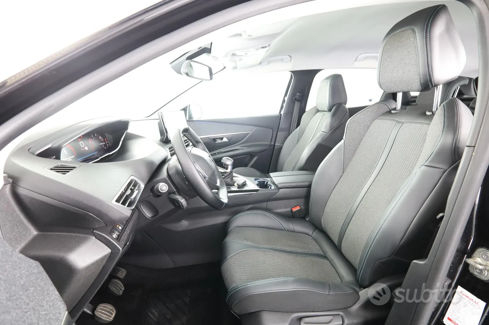 Peugeot 3008 2021 photo 2