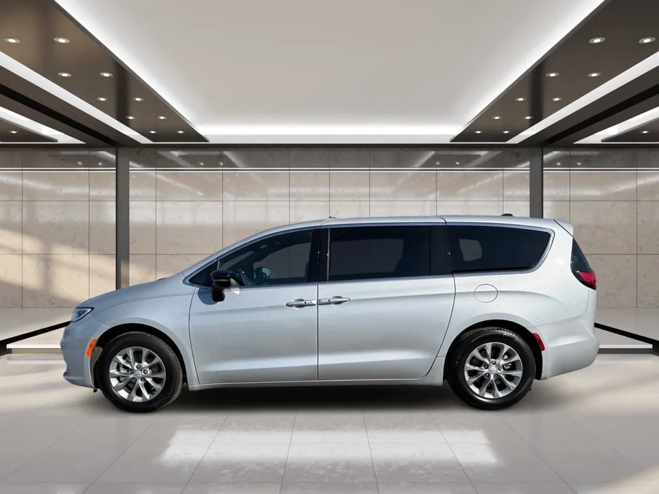 Chrysler Pacifica 2026 photo 5
