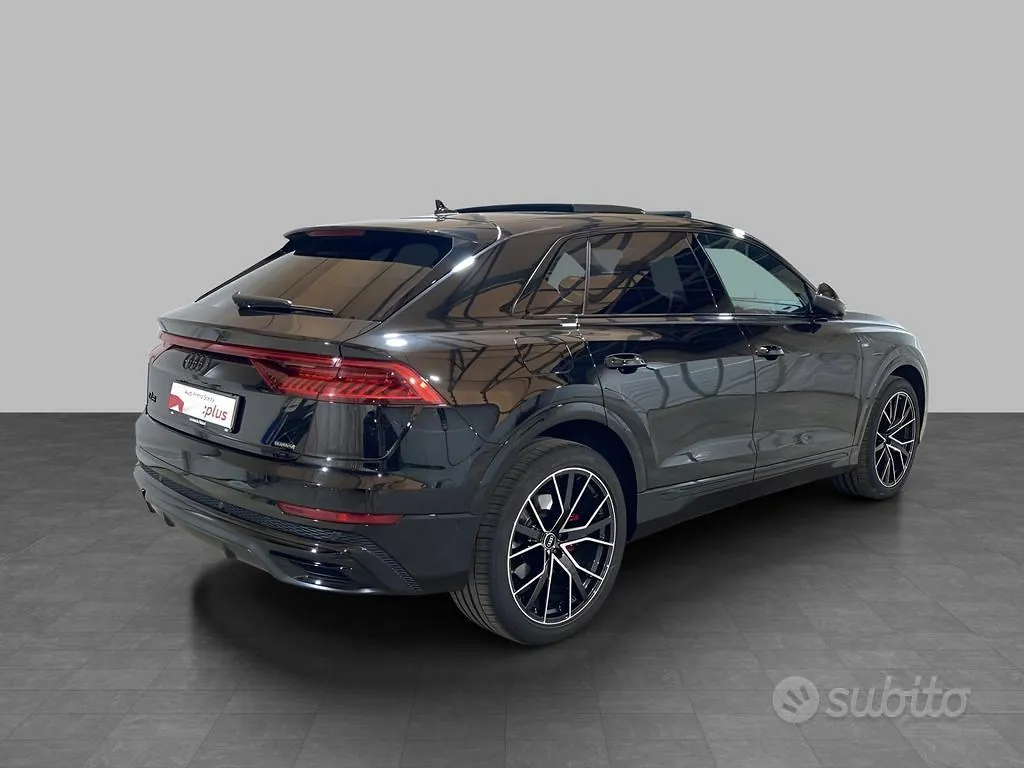 Audi Q8 2023 photo 2