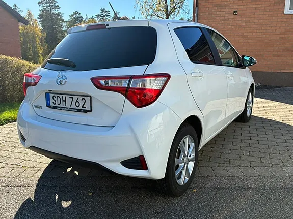 Toyota Yaris 2018 photo 3