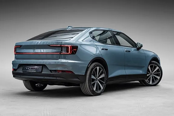 Polestar 2 2022 photo 2