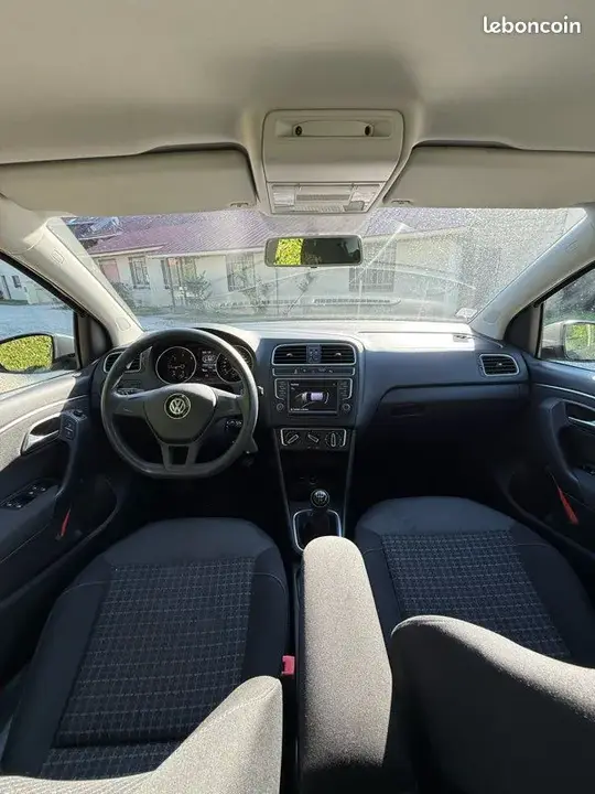 Volkswagen Polo 2015 photo 5