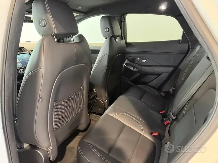Jaguar E-Pace 2022 photo 5