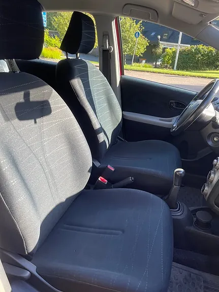 Toyota Yaris 2007 photo 4