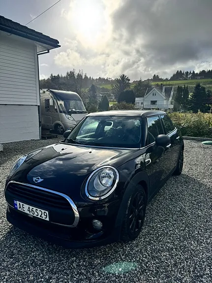 Mini One 2015 photo 2