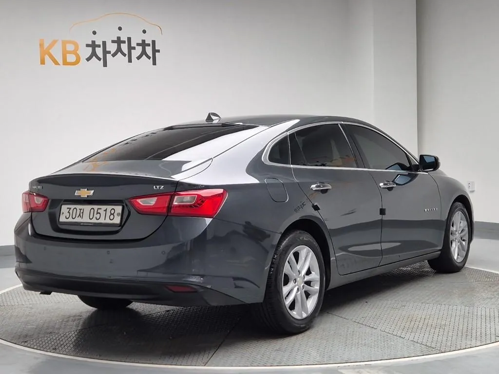 Chevrolet Malibu 2017 photo 3