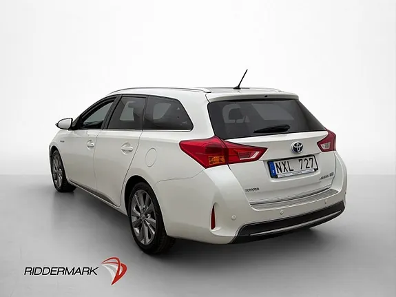 Toyota Auris 2013 photo 5