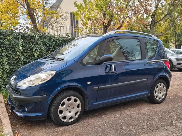 Peugeot 1007