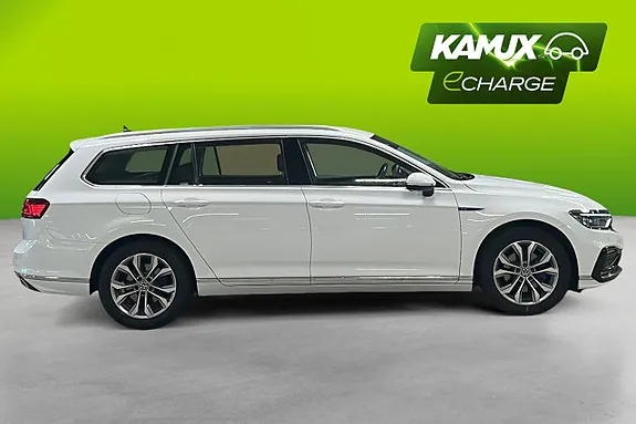 Volkswagen Passat 2021 photo 2