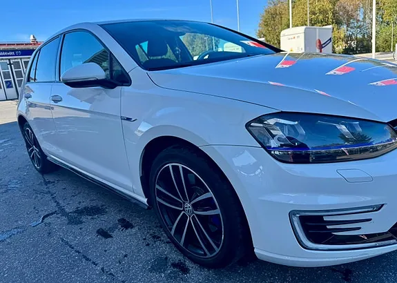 Volkswagen Golf Vii 2017 photo 2