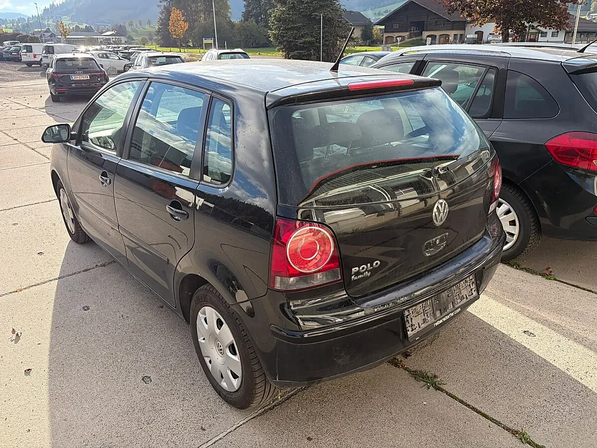 Volkswagen Polo 2006 photo 3