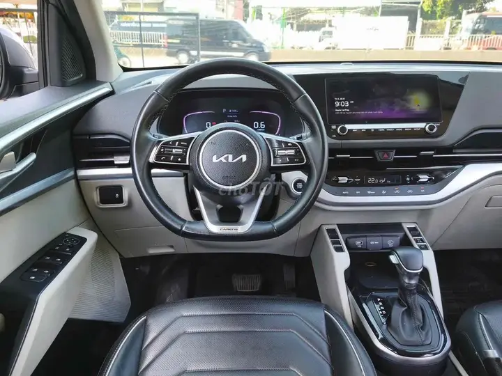 Kia Carens 2024 photo 3