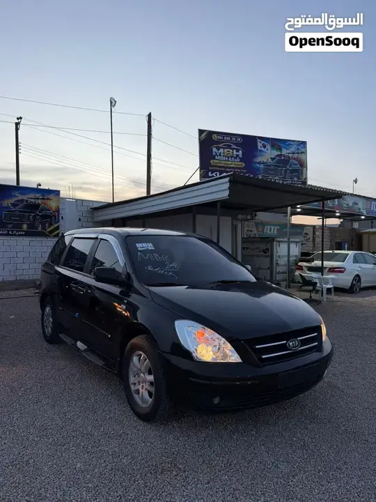 Kia Carnival 2009 photo 2